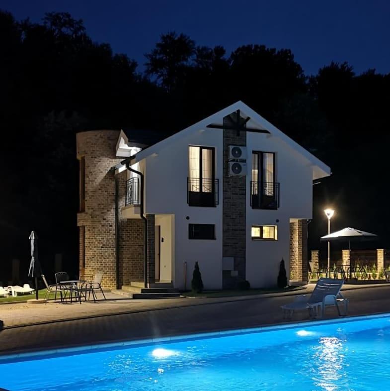 Crown House Aparthotel Vrnjacka Banja Exterior photo